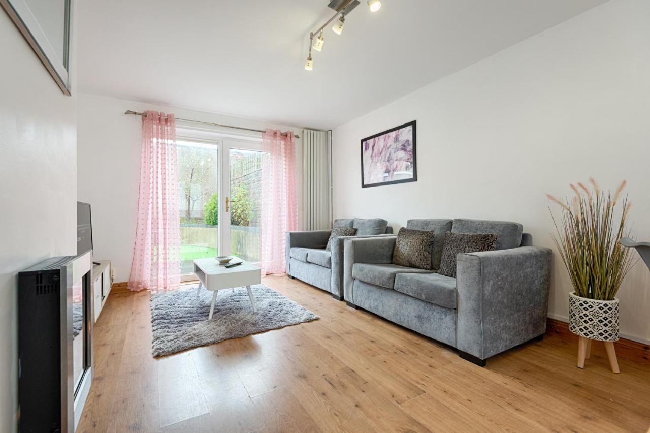 Private Parking, Garden, Close To Beach! Swansea Exteriör bild