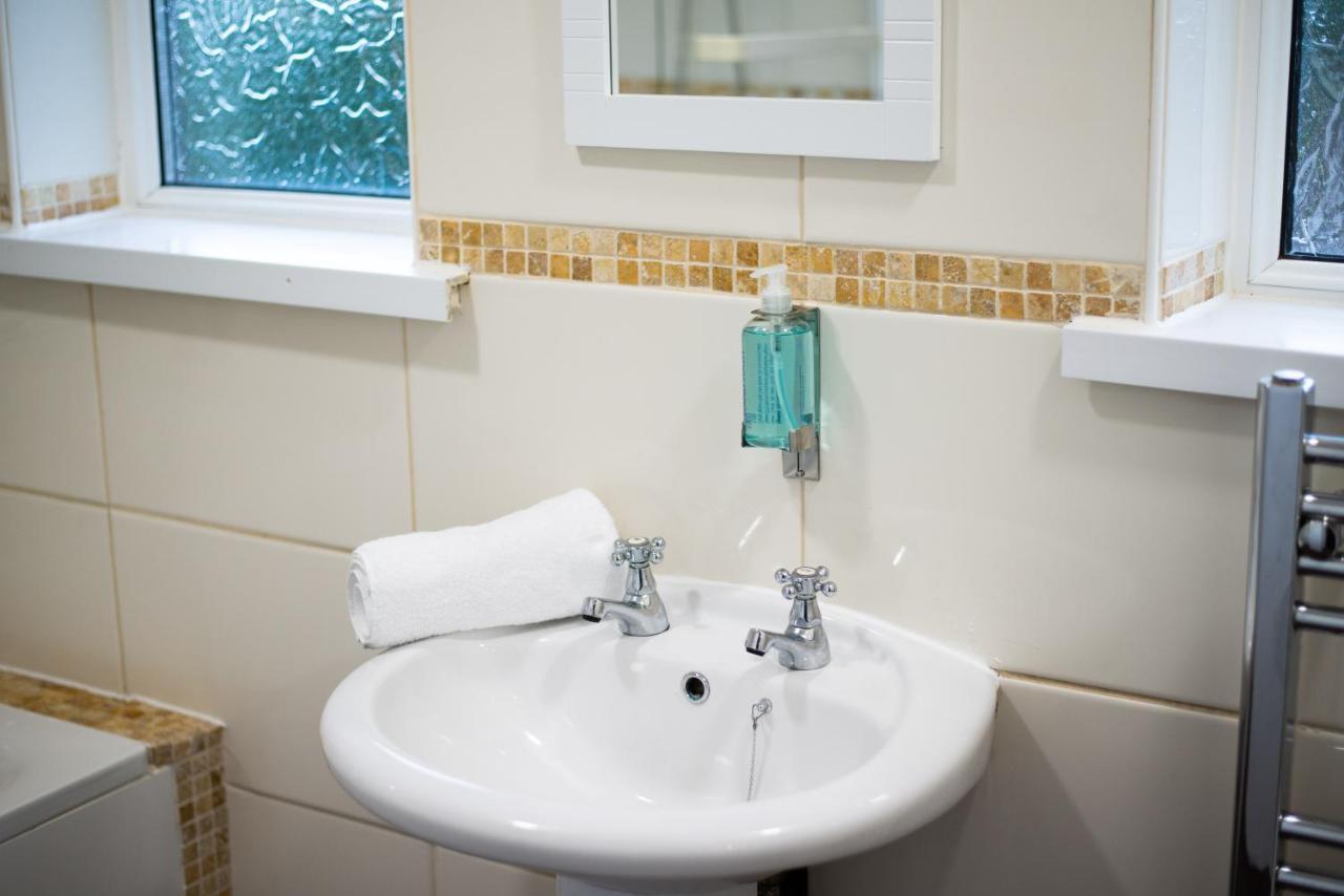 Private Parking, Garden, Close To Beach! Swansea Exteriör bild