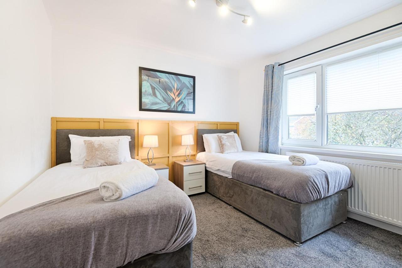 Private Parking, Garden, Close To Beach! Swansea Exteriör bild